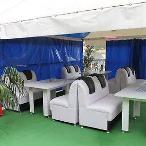https://golden-house-batumi.batumihotels.net